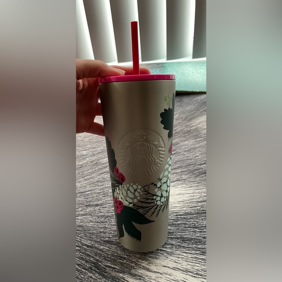NWT Starbucks 24oz Winter/Holiday Greenery Metal Cold Beverage Tumbler - Picture 5 of 8